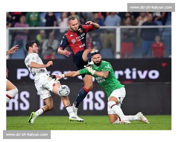 吉鲁乌龙忘带球衣门将救场，38 岁逆天神肌引爆热议